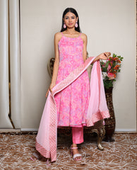 Kellpar Pink Strap Umbrella Kurti with Pant - Perfect for Everyday Wear!