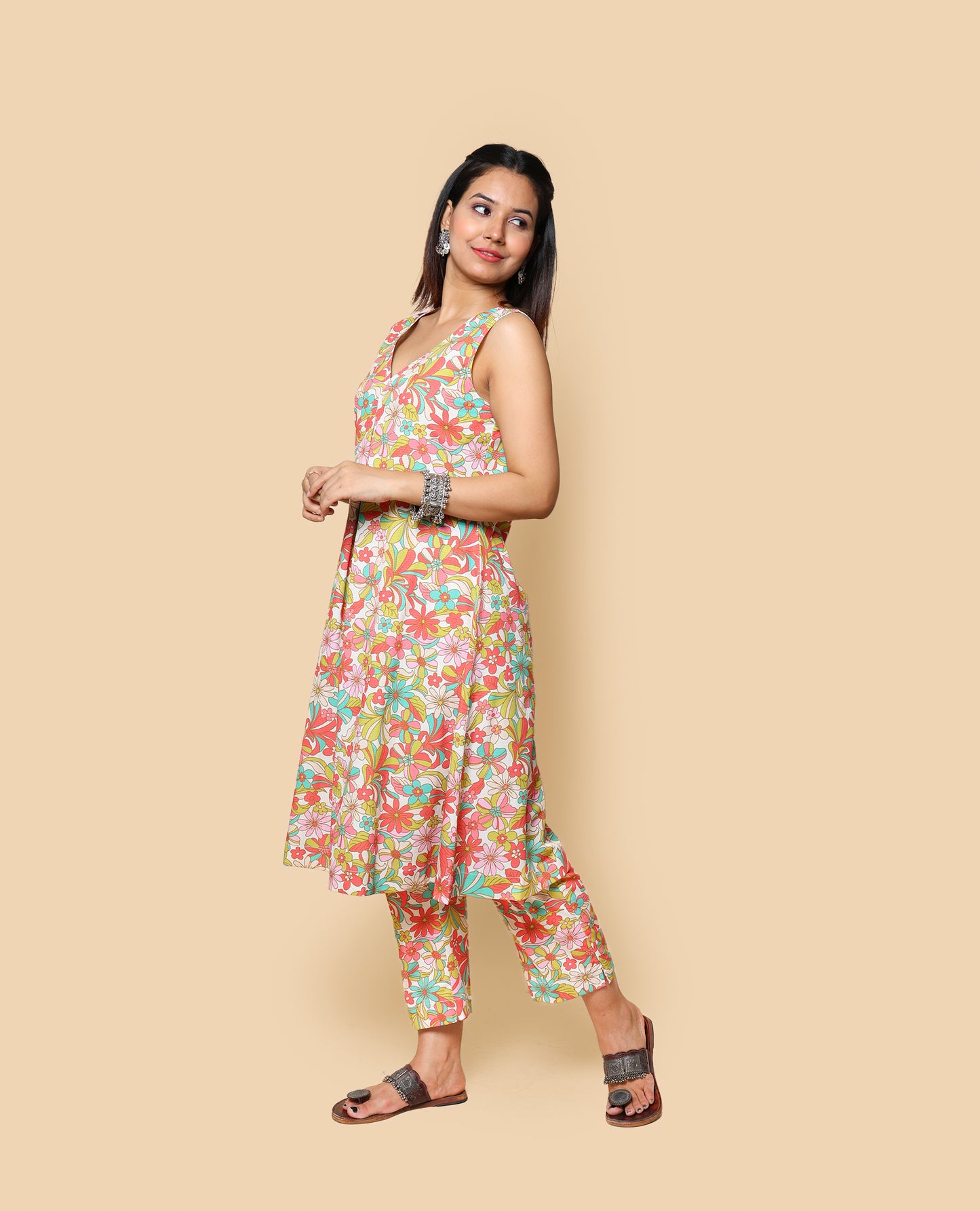 Kellpar Floral Kurti with Trouser