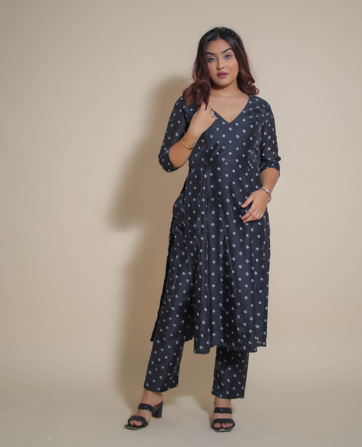 Kellpar  High Slit Bandhani Kurti Set