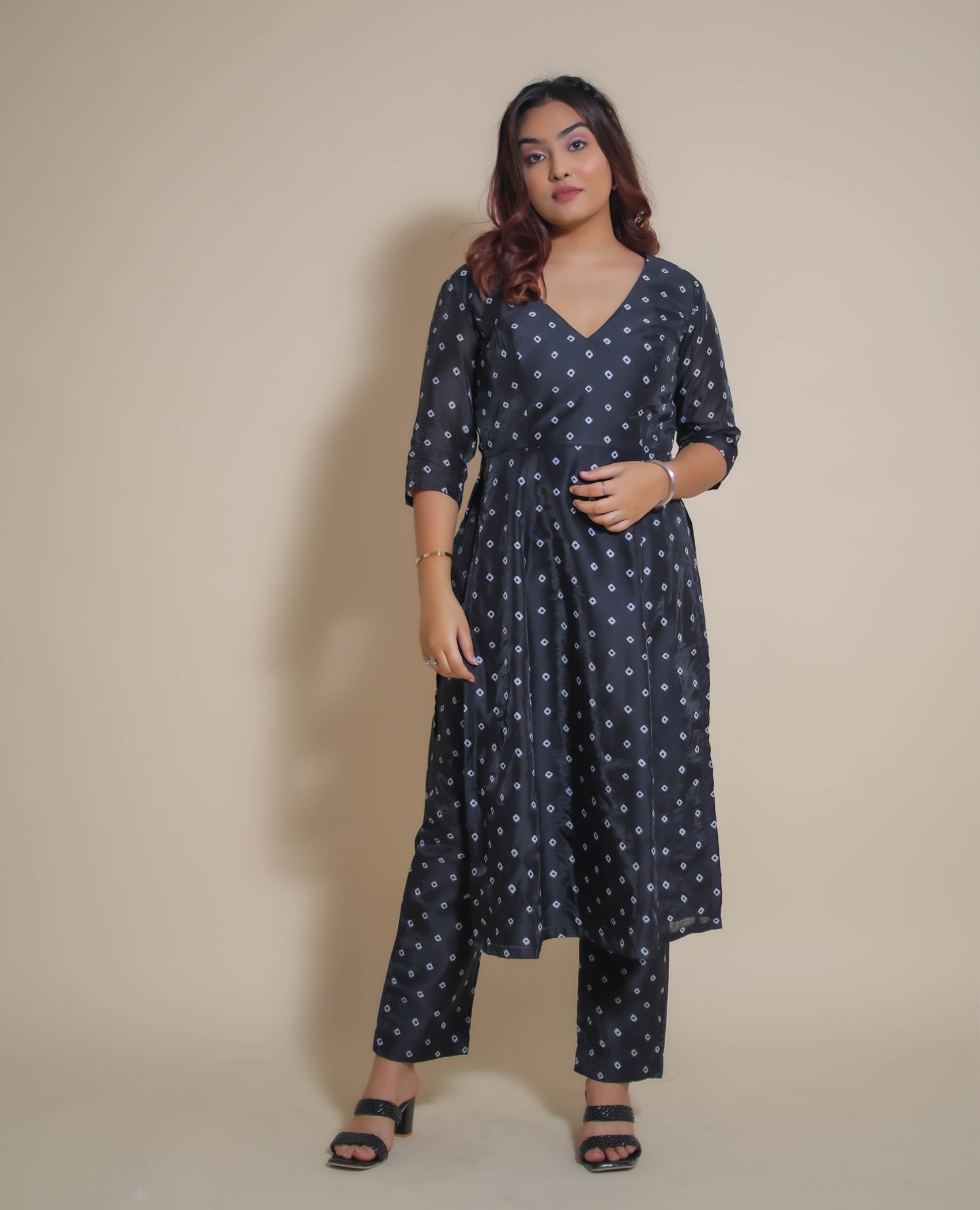 Kellpar  High Slit Bandhani Kurti Set