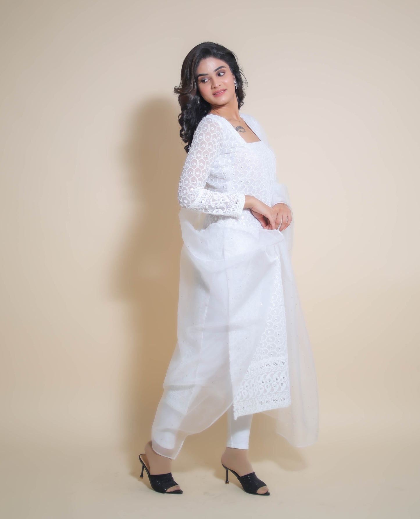 KELLPAR LONG WHITE KURTI