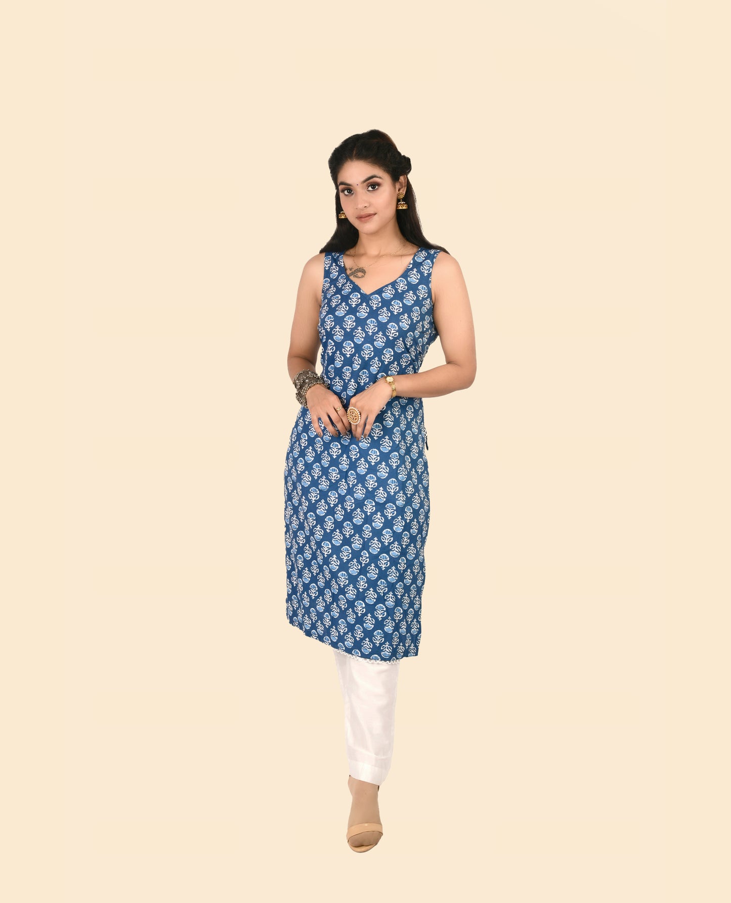 KELLPAR KURTI WITH TROUSER