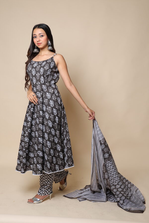 Suit (Copy) - Image 5